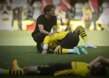 Borussia Dortmund averajla şampiyonluğu kaybetti!