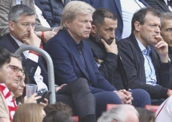 Averajla şampiyon olan Bayern Münih 2 ismin biletini kesti