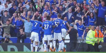 Everton kazandı Premier Lig’de kaldı