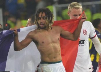 Galatasaray’ın Fransız yıldızı Sacha Boey’e milli davet!