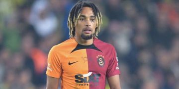 Galatasaray’ın Sacha Boey için istediği bonservis bedeli belli oldu!
