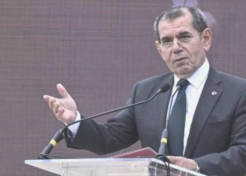 “Herkes duysun sesimizi, Galatasaray geliyor!”