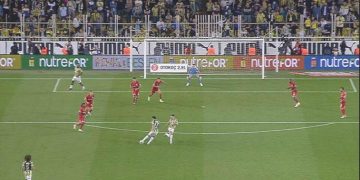 İrfan füzeyi yolladı, Helton şık kurtardı!