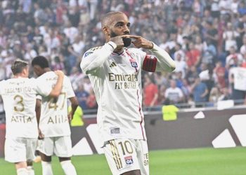 Lyon sahasında zorlanmadı