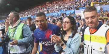 Mbappe önce yaraladı, sonra jest yaptı