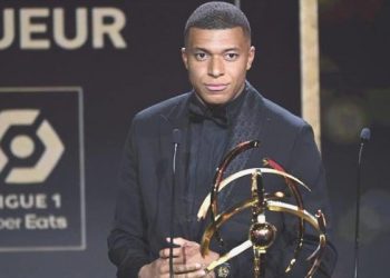 Mbappe ödülünü aldı ve açıkladı: “Gelecek sezon…”