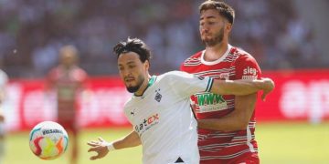 Gladbach kazandı, Augsburg son nefeste ligde kaldı!