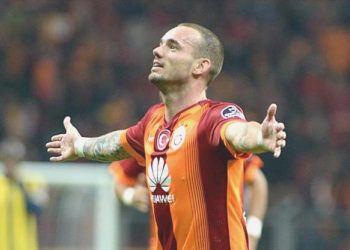 1 yıldız 10 gol: Wesley Sneijder