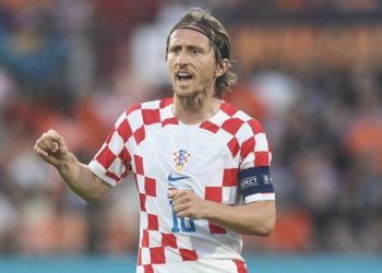 200 milyon Euro’luk teklif gelmişti! Modric kararını verdi…
