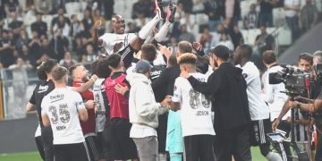 Atiba emeklilik maçını açıkladı!