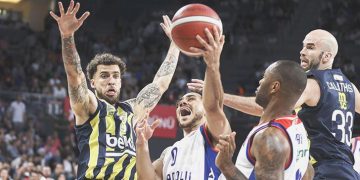 Birinci finalist Anadolu Efes