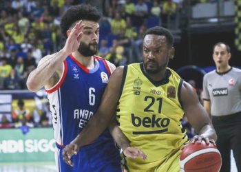 Fenerbahçe Beko’dan Anadolu Efes’e tarihi fark!