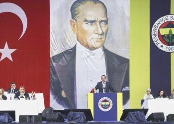 Fenerbahçe idaresi ibra edildi