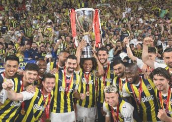 Fenerbahçe’den kupa paylaşımı