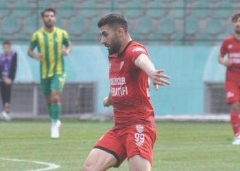 Galatasaray ve Beşiktaş’ın gündemindeki Emrecan Bulut kimdir?