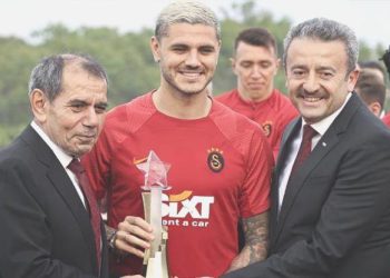 Galatasaray’da dönemin oyuncusu Icardi