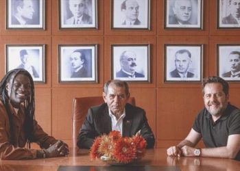 Gomis: “Süper Lig’in tepesine getirmek için dönmüştüm…”