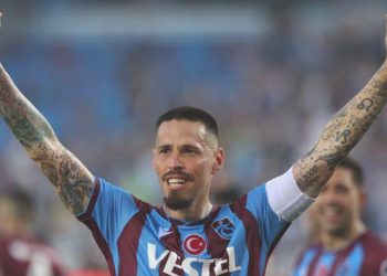 Hamsik gözyaşlarını tutamadı