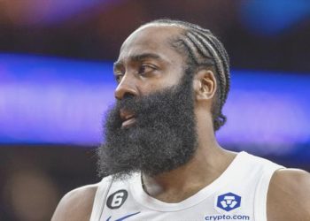 James Harden’dan flaş karar