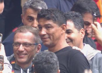 Jardel tribünlerde! Üçlü çektirdi…