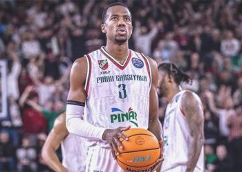 Kaf Kaf yıldızıyla uzattı