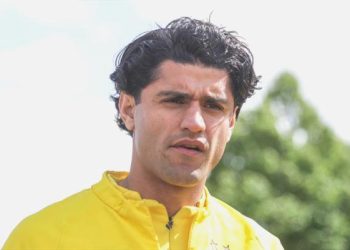 Mahmoud Dahoud imzayı attı