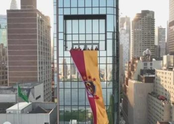 New York’ta Galatasaray taraftarları şampiyonluğu kutladı