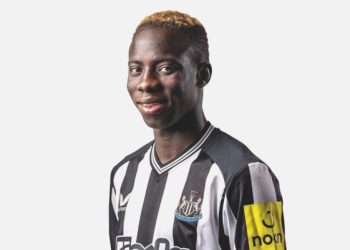 Newcastle United genç yeteneği duyurdu