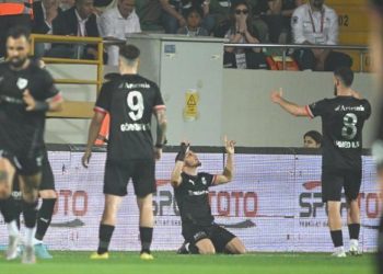 Pendikspor’da Regattin finale gösteri yaparak başladı!