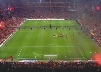 Son düdük çaldı, Aslantepe’de yer yerinden oynadı!