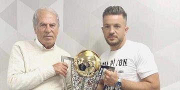 Altay, Özgür Özkaya ile anlaştı