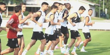 Beşiktaş, Almanya kampına başladı