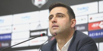 Beşiktaş’ta Ceyhun Karı ile yollar ayrıldı