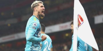 Beşiktaş’ta gündem stoper! İngiltere’den geliyor…