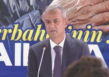 “Çok değerli transfer ataklarımız var”