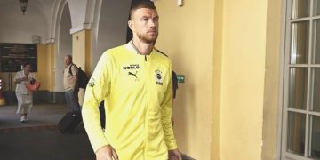 Fenerbahçe Rusya’da! İşte birinci idmandan notlar…