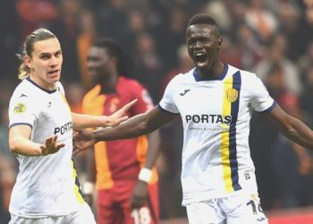 Fransa’ya transfer oluyor! Mali ayrıntıları açıklandı…