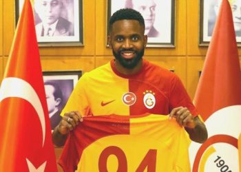 Galatasaray’ın yeni yıldızı Bakambu kimdir?