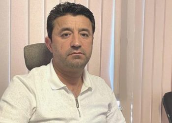 “Görevimizin başında kalma kararı aldık”