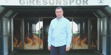 Mustafa Kaplan imzayı attı