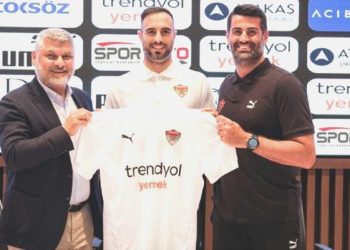 Napoli’nin eski yıldızı Atakaş Hatayspor’a transfer oldu