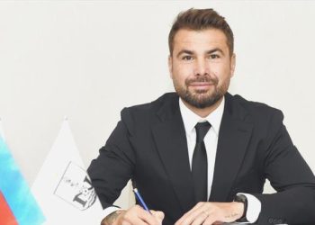 Rumen efsane Neftçi’nin başına geçti