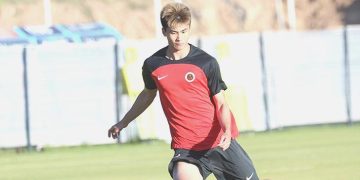 Shaocong Wu ekiple çalıştı