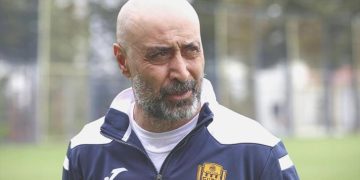 Tolunay Kafkas’tan transfer kelamları: “İki oyuncu daha…”