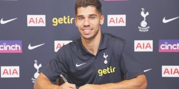 Tottenham yeni transferini duyurdu