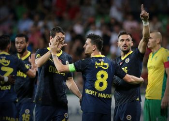 Fenerbahçe, UEFA Avrupa Konferans Ligi’nde tur atladı