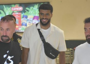 Baniya imza için Trabzon’da