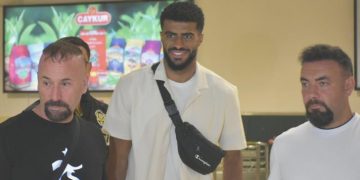 Baniya imza için Trabzon’da