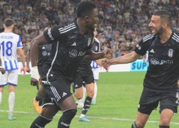 Beşiktaş, Arnavutluk’ta kanatlandı