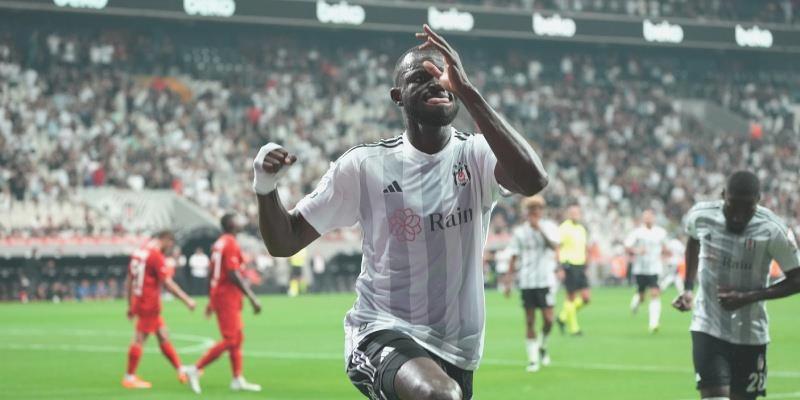 Beşiktaş’tan flaş paylaşım: “Emek hırsızları!”